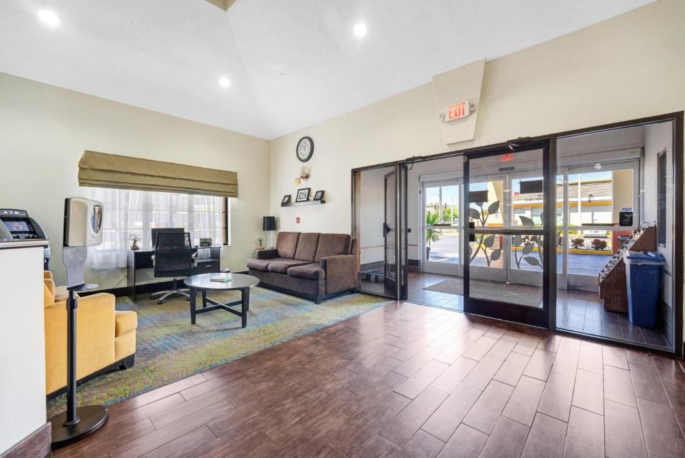 Wingate by Wyndham Leesburg Florida
